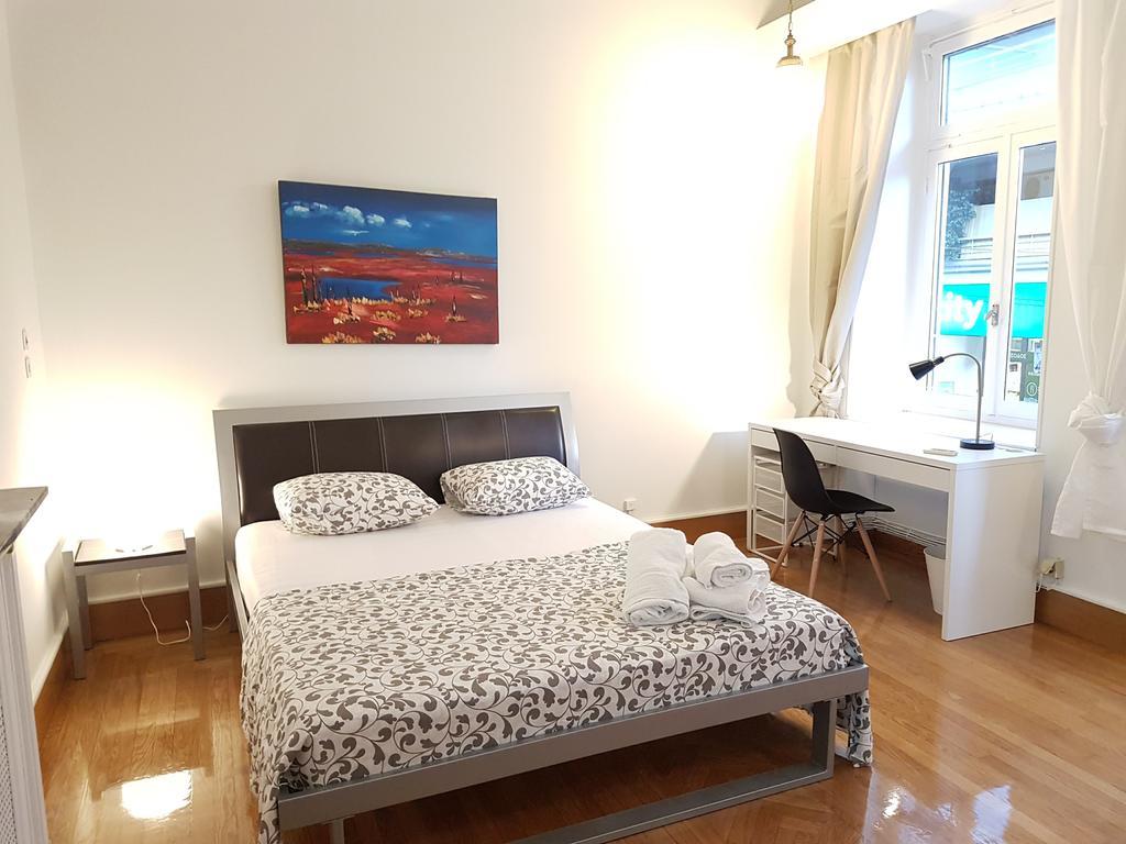 Errathens Aegean Apartment - Athens Center, 5 Bd, 2 Bath エクステリア 写真